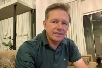 Técnicas de pesca esportiva responsável aumentam o desempenho do pescador enquanto protegem espécies e habitats — um compromisso defendido por Altevir Seidel.